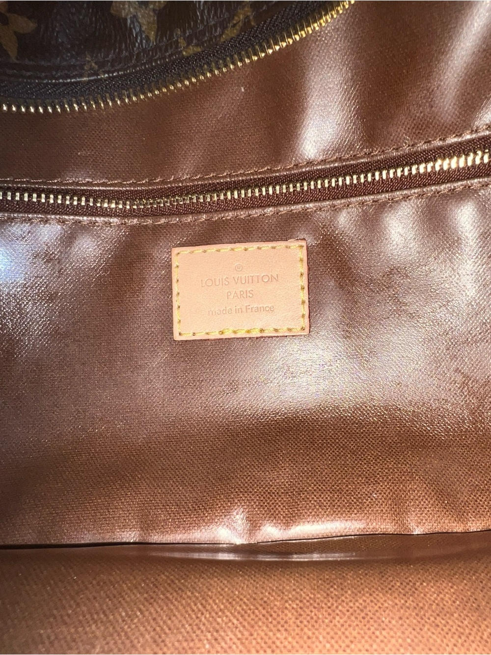 Louis Vuitton Monogram Toiletry 25 - Picture 6 of 8